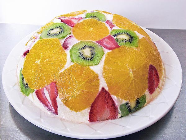 Простой и быстрый рецепт фруктово-ягодного торта-сметанника, который приготовит даже ребёнок