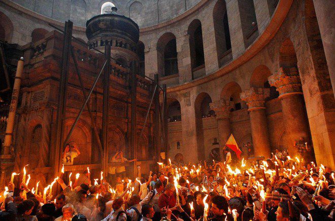 Учёные исследовали Гроб Господень и узнали всю правду о Благодатном огне в Иерусалиме