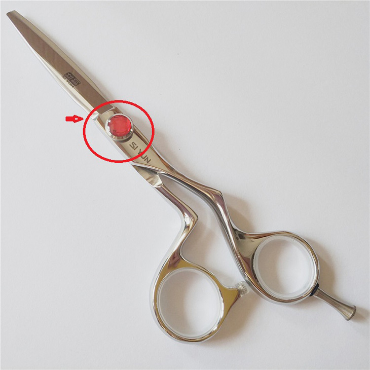Невероятно простой способ, который поможет заточить ваши ножницы! Всего 5 минут и результат готов!