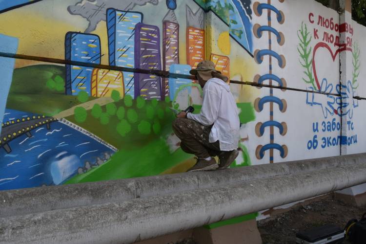 В Астрахани появились граффити в рамках конкурса «Чистый город глазами ребёнка»