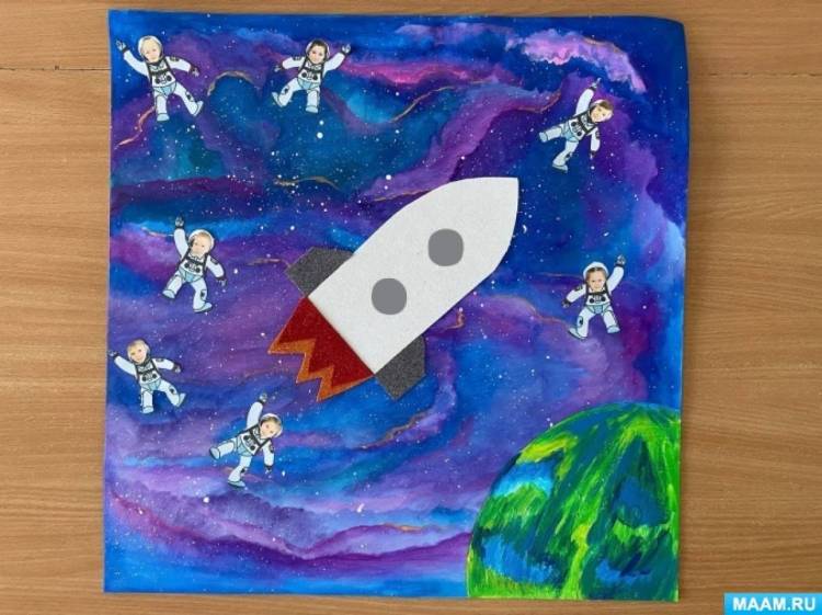 Фотоотчет о выставке рисунков «Космическое путешествие» 