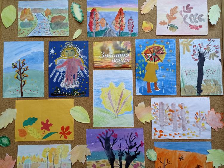 Золотая осень- выставка детских рисунков открылась в Никольской городской библиотеке