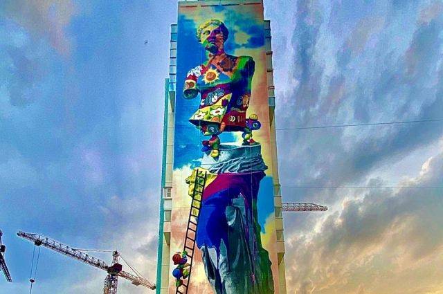 Самое большое на Урале граффити нарисовали в Челябинске