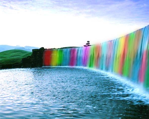 Как нарисовать радугу на воде