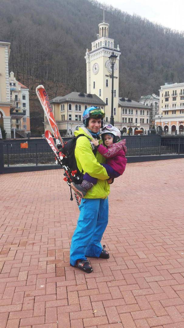 Ставим ребенка на горные лыжи