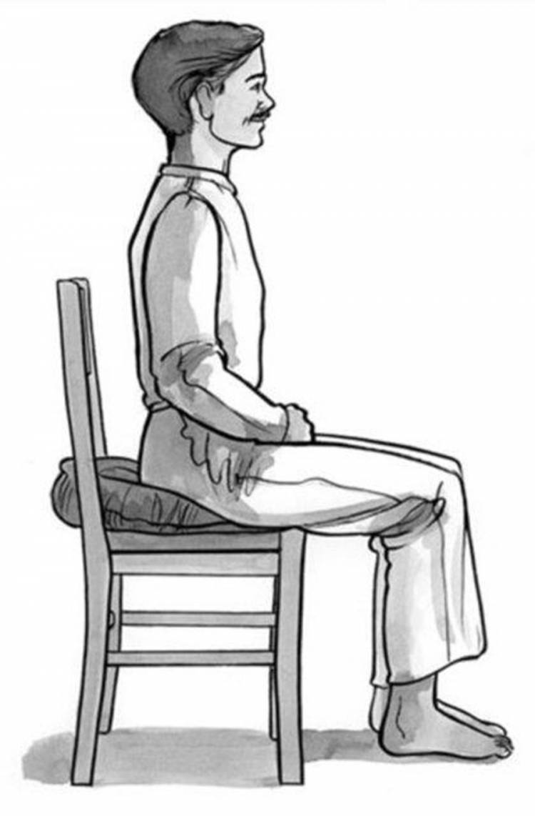Человек на стуле боком рисунок
