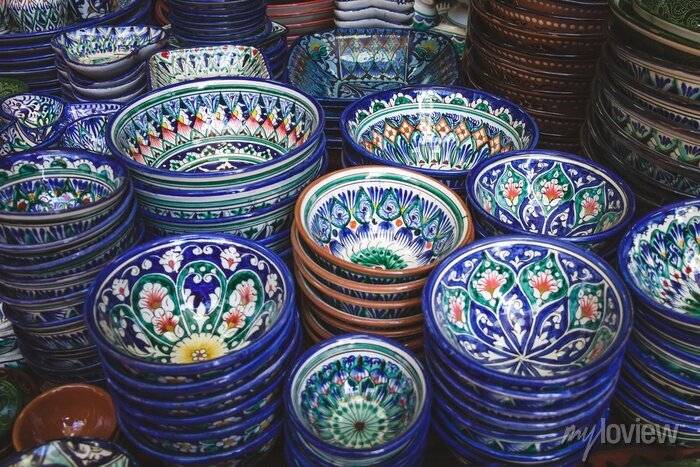 Этническая узбекская керамическая посуда