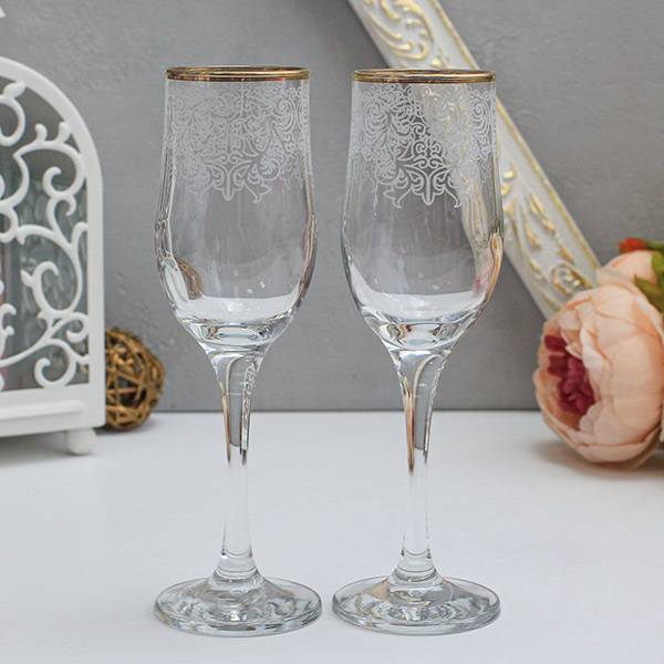 Свадебные бокалы для шампанского с узором