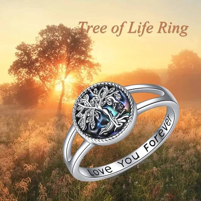 Женское кольцо в кельтском стиле с изображением дерева жизни