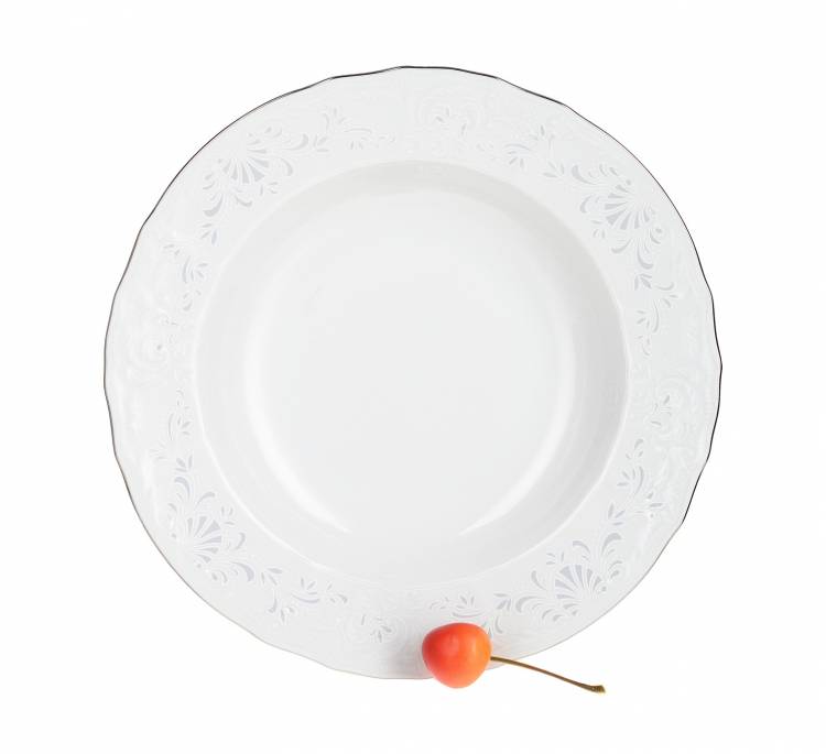 Набор глубоких фарфоровых тарелок