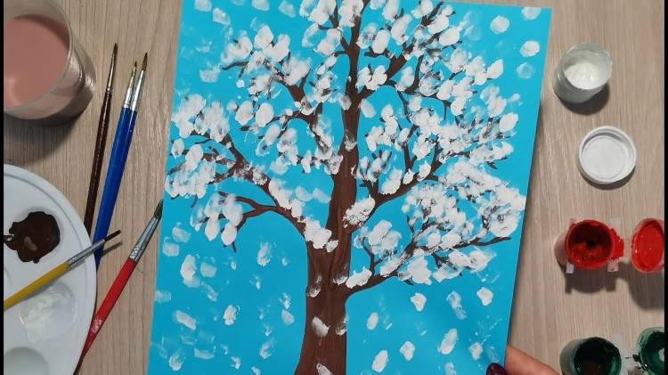 Рисуем зимнее дерево пальчиками