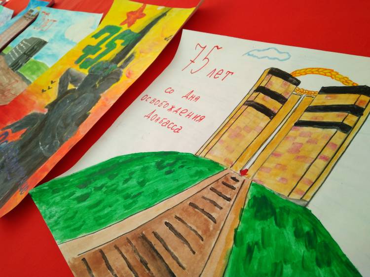 В Германии прошла выставка детских рисунков по случаю Дня освобождения Донбасса