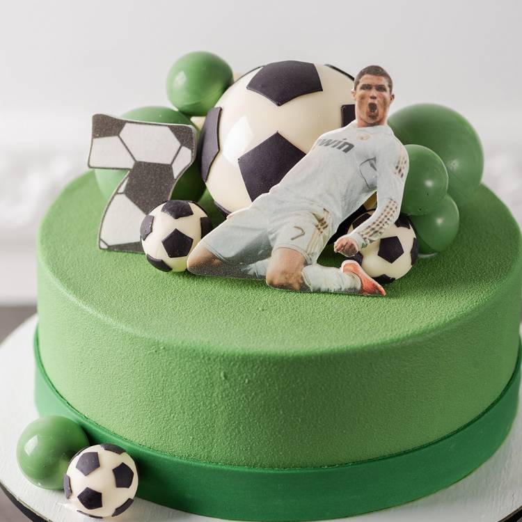 Фото роналдо футболиста на торт 