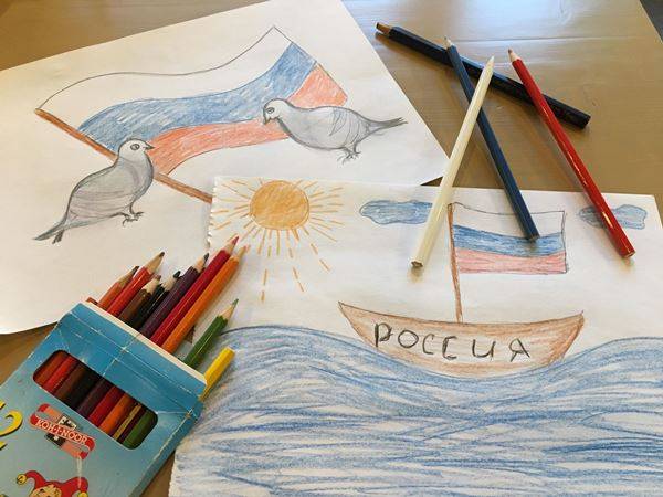 Конкурс детского рисунка к Дню российского флага провели в посёлке Кача