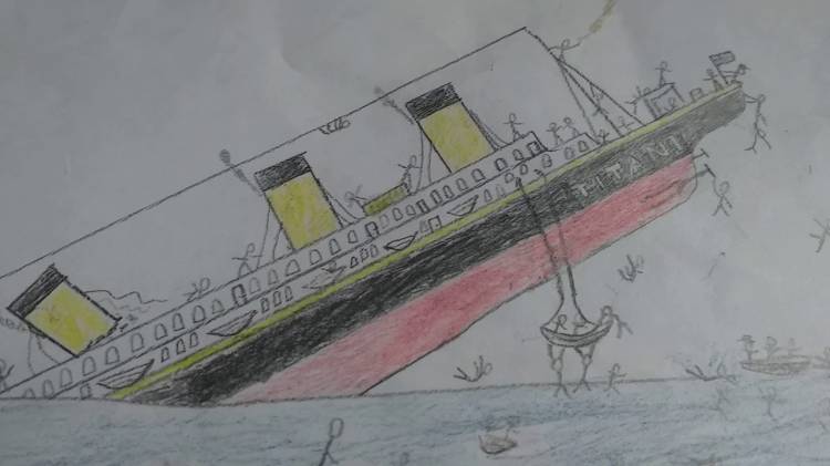 Показываю свой рисунок Титаника