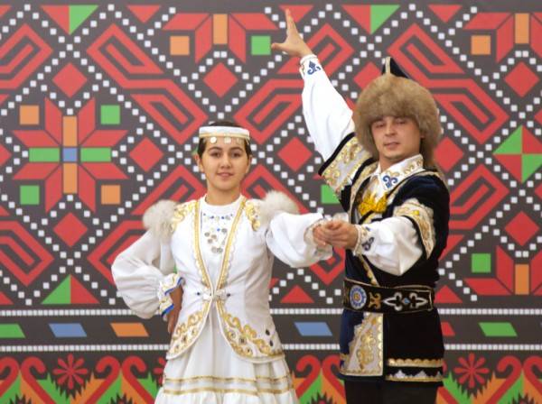 Башкирский национальный костюм для мужчин, женщин и детей