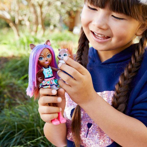 Кукла Enchantimals Белочка Санча с любимым питомцем Стампером Mattel