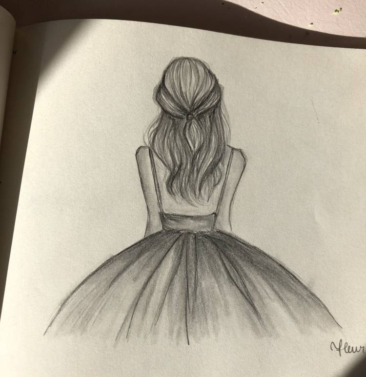 Как нарисовать девушку со спины