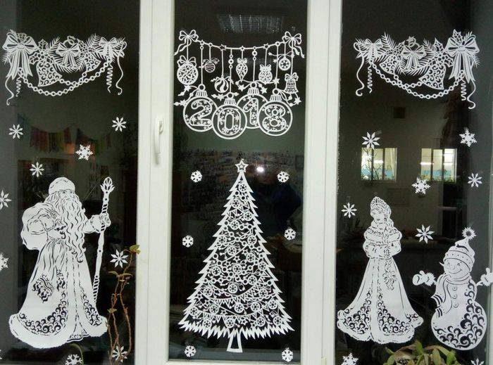 Вытынанки Дед Мороз трафарет для вырезания из бумаги распечатать, шаблоны на окна Дед Мороз и Снегурочка