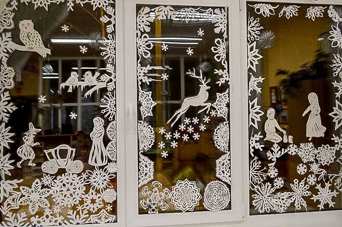 Снежинки из бумаги на окна
