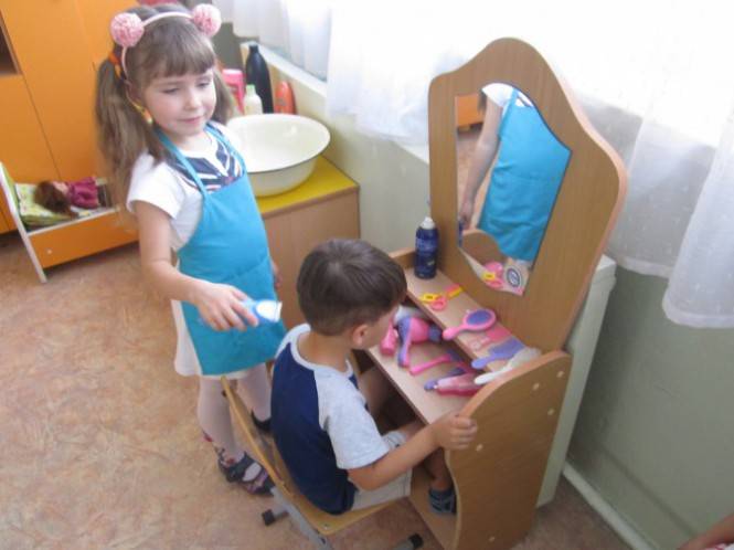 В троицком детском саду открыли салон красоты «Ветерок»