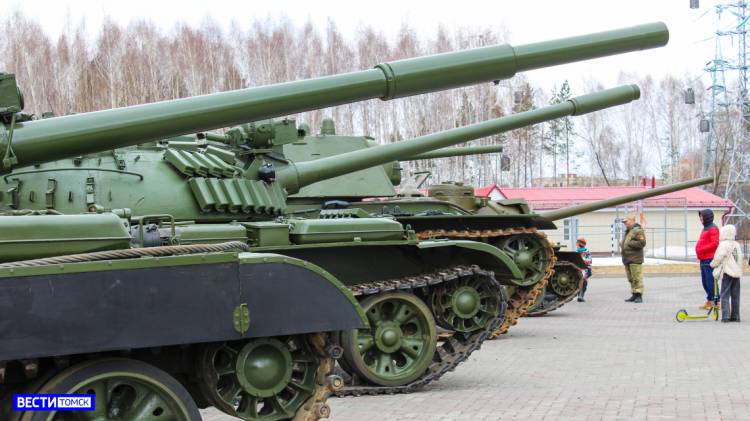 Музей боевой техники открылся в томском Лагерном саду