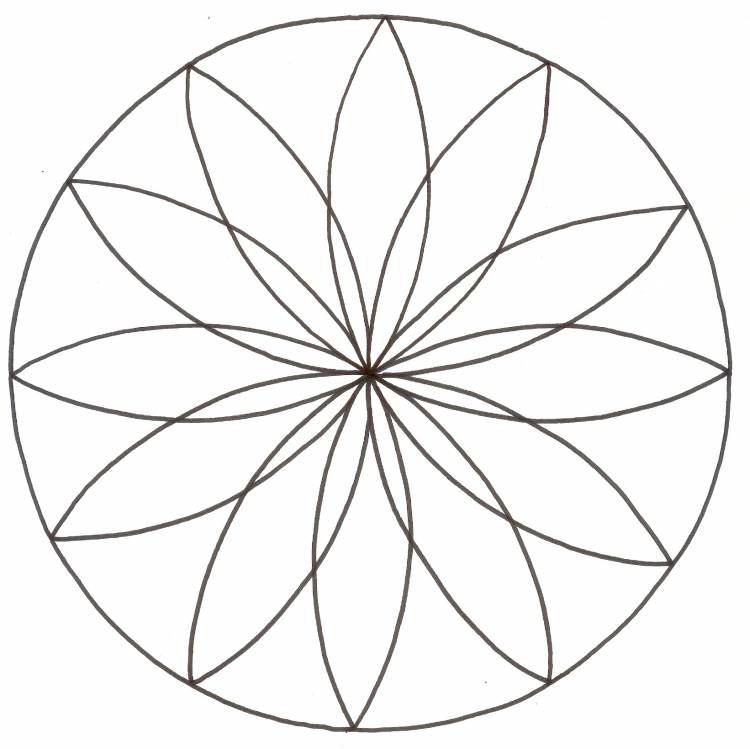 Рисунок цветка с помощью циркуля