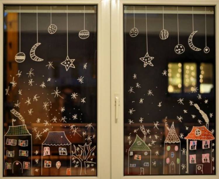 Как красиво украсить окна к Новому году?
