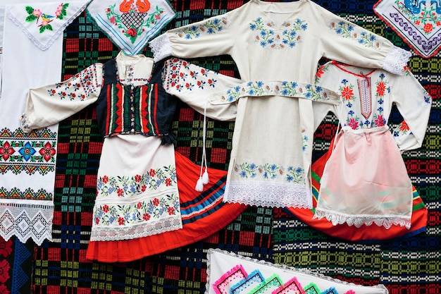 Древняя национальная вышитая белорусская одежда этнические костюмы традиционная одежда