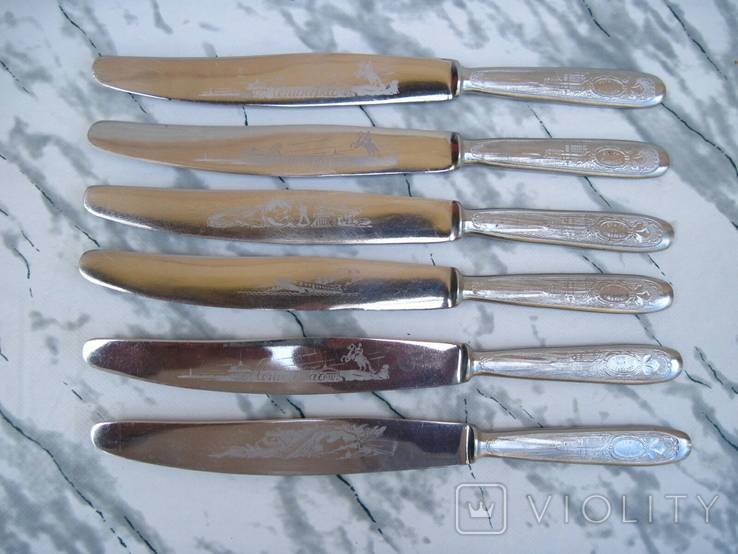 Столовый набор вилки и ножи 