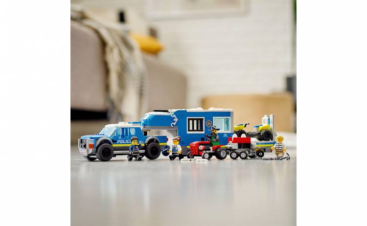 LEGO City Полицейский мобильный командный трейлер 