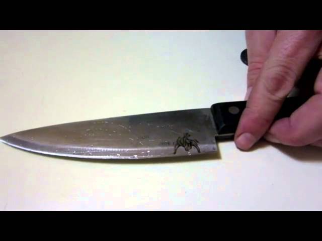 Травление ножей через трафарет и нанесение рисунка на клинок