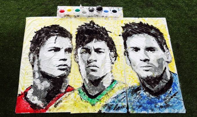 Портреты Роналду, Неймара и Месси, нарисованные футбольным мячом (Фото и Видео)