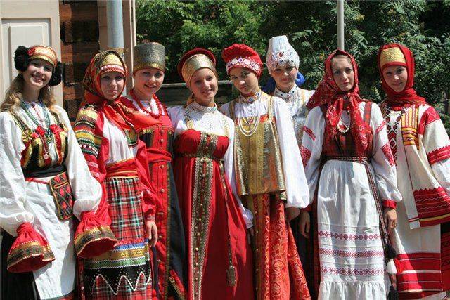 Особенности национальной русской женской одежды
