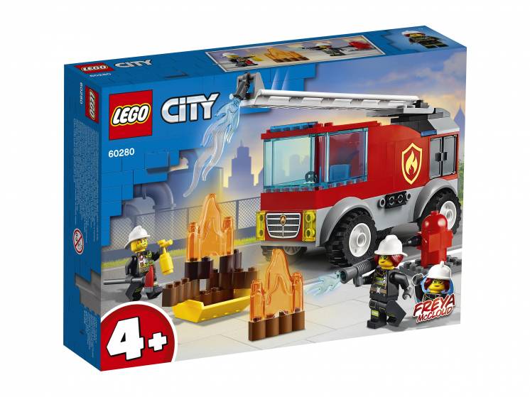 Начальница пожарной службы МакКлауд из мультсериала Лего Сити приключения