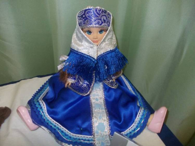 Фотоотчет выставки кукол в национальных костюмах 