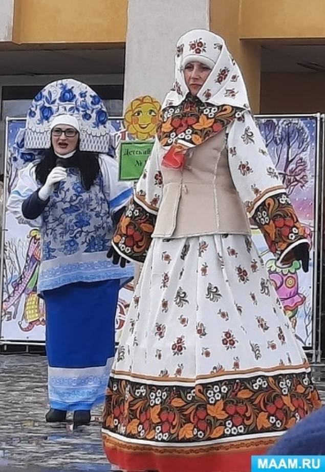 Фоторепортаж «Русские народные костюмы на Масленицу» 