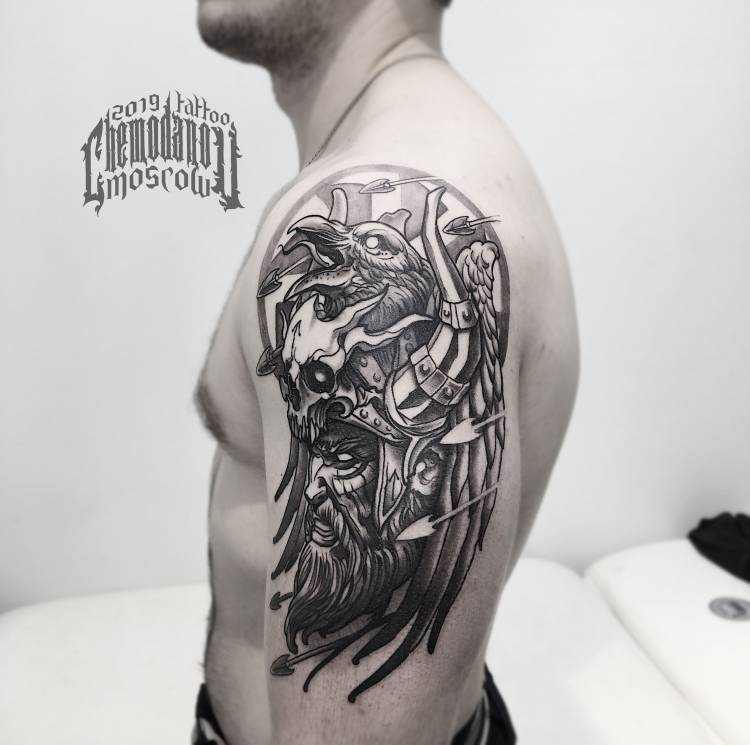 тату на плече, графика, Скандинавия, ворон, воин тату татуэскиз татуидея рисунок эскиз идея арт татуировка москва тат…