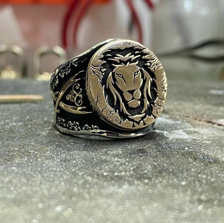 Кольцо-печатка из благородного металла гравировка льва мечи Зульфикар в интернет-магазине Ярмарка Мастеров по цене