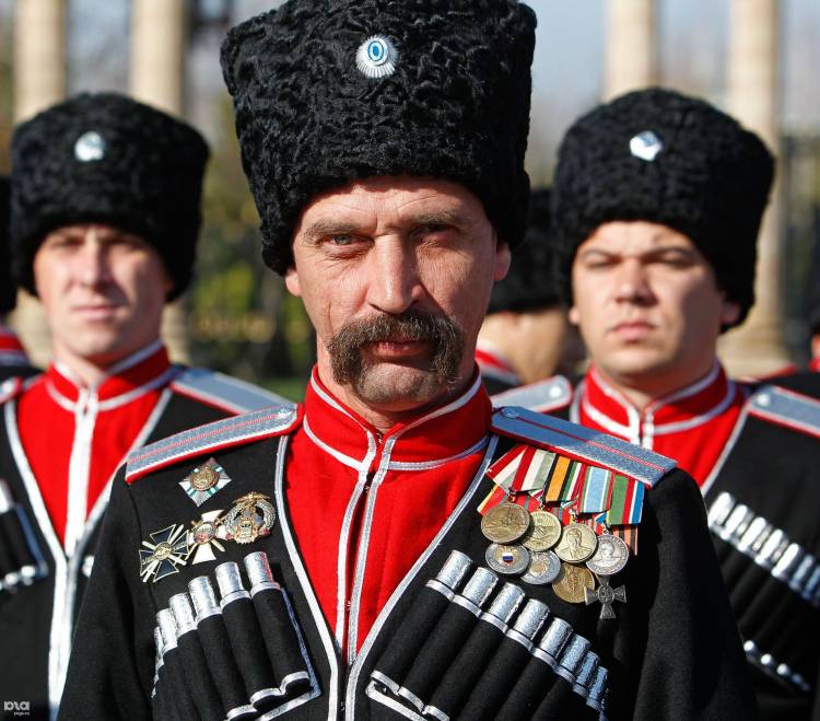 Особенности национального наряда казака и казачки