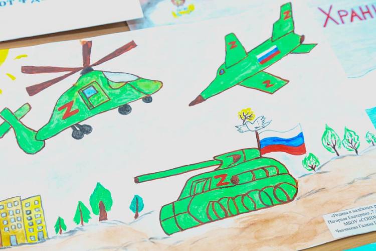 Больше двух тысяч рисунков прислали барнаульские дети на конкурс «Zащитникам Отечества»
