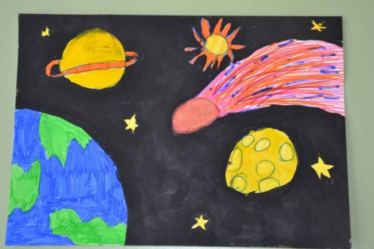 Фотоотчёт конкурса детских рисунков «Космические фантазии», посвященного Международному Дню Космонавтики 